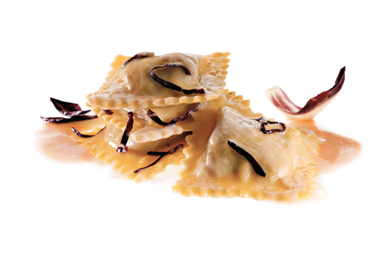 Tortelli al radicchio rosso in salsa trevigiana | CROISSANTORINO